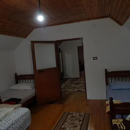 Bujtina Turkaj بيت ضيافة